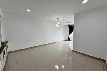 Dedaun Hijau (Greenfield Regency)