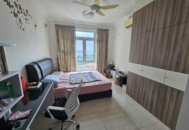 Golden Sands Seaview Residence