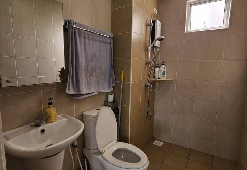 Golden Sands Seaview Residence