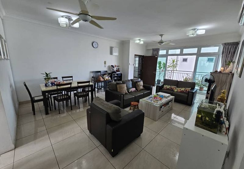 Golden Sands Seaview Residence