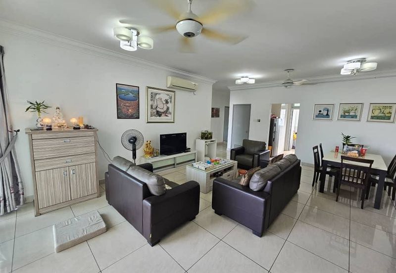 Golden Sands Seaview Residence