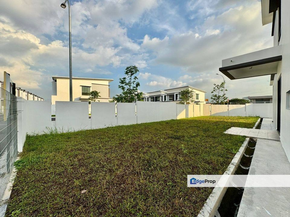 Adda Heights Green Avenue Double Storey Terrace House Corner Lot For Sale , Johor, Johor Bahru