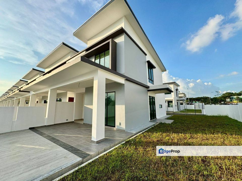 Adda Heights Green Avenue Double Storey Terrace House Corner Lot For Sale , Johor, Johor Bahru