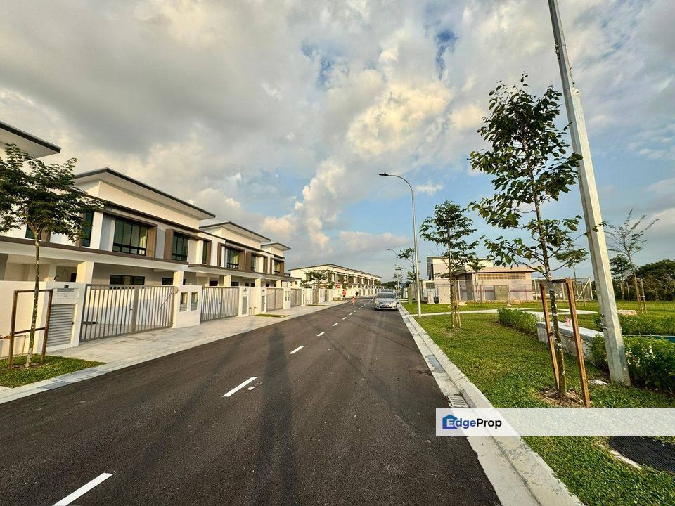 Adda Heights Green Avenue Double Storey Terrace House Corner Lot For Sale , Johor, Johor Bahru