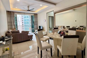 Dedaun Hijau (Greenfield Regency)