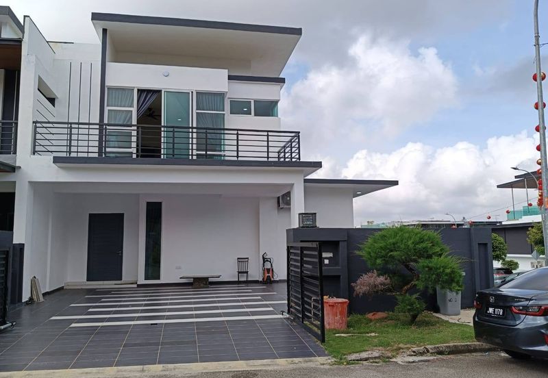 Taman Austin Heights