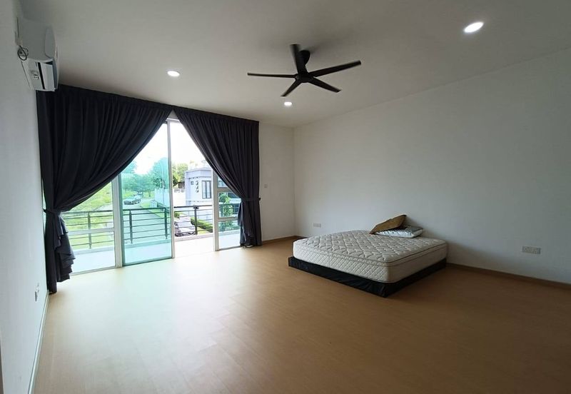 Taman Austin Heights