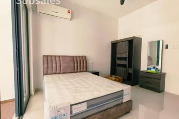 Baypoint @ Country Garden Danga Bay