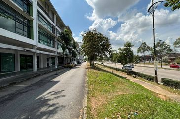 The LakeFront @ Southkey