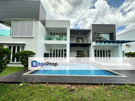 East Ledang Bungalow With Swimming Pool For Sale, Johor, Nusajaya