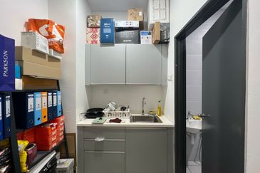 Austin 18 Versatile Business Suites