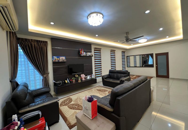 Austin Residence @Taman Mount Austin