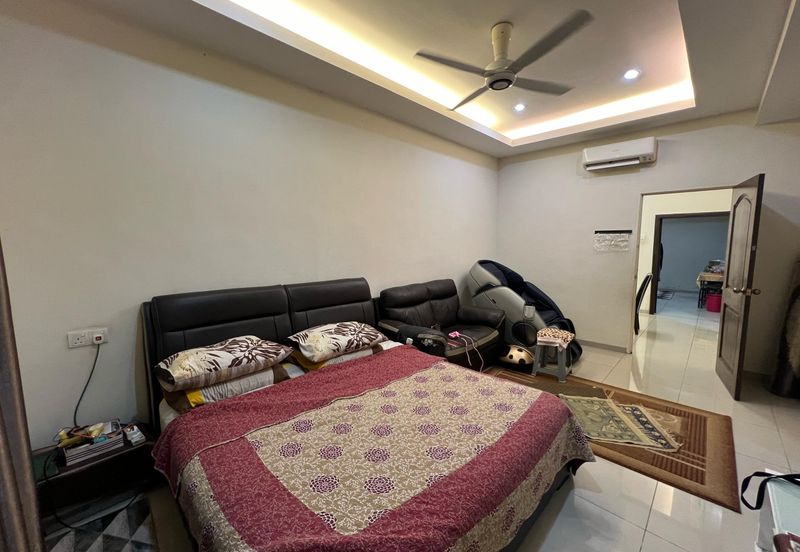 Austin Residence @Taman Mount Austin