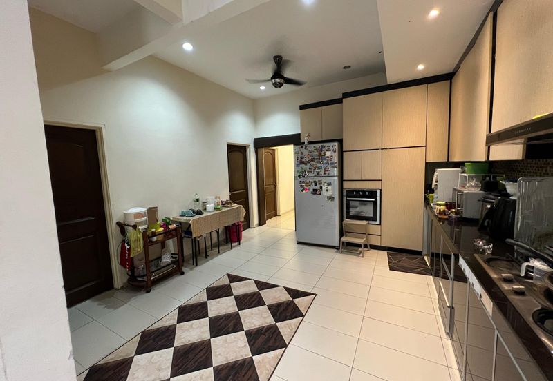 Austin Residence @Taman Mount Austin