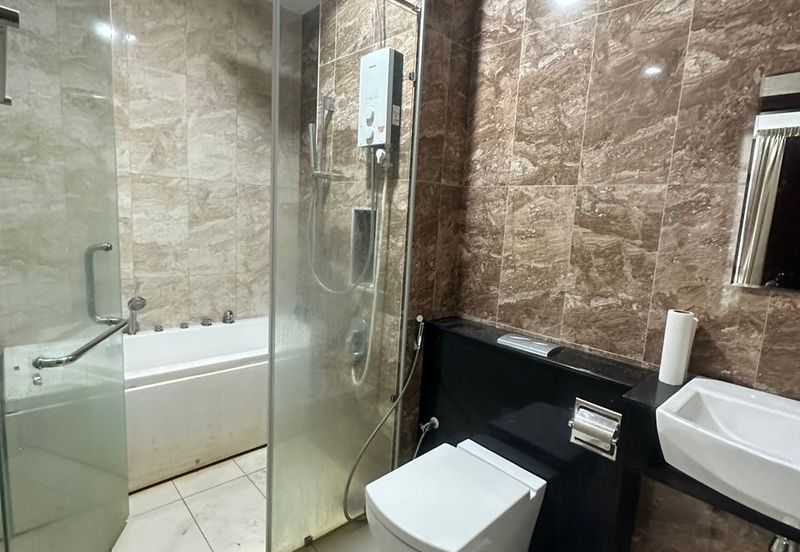 Paragon Suites @ CIQ