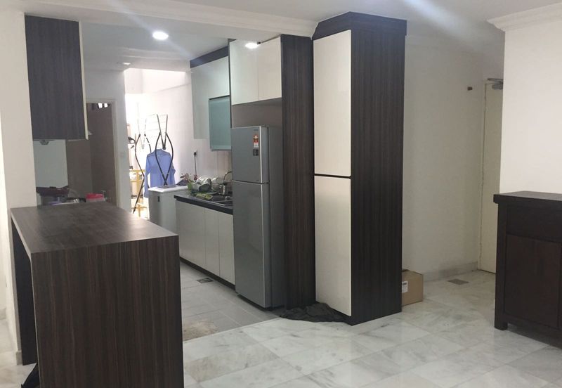 Aloha Tower Condominium