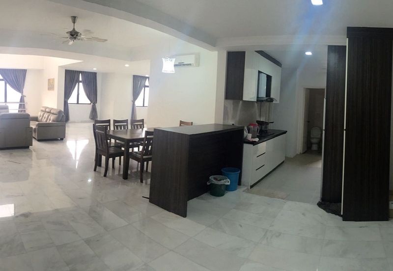 Aloha Tower Condominium