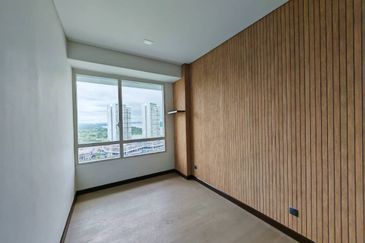 Puteri Cove Residences