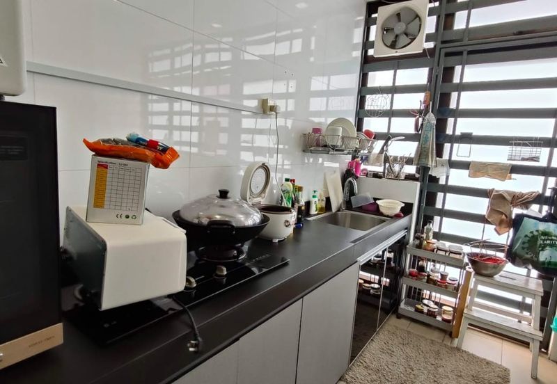 The Canal Garden South, Horizon Hills