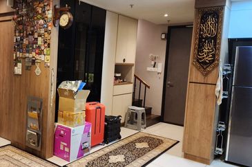 Almas Suites @ Puteri Harbour