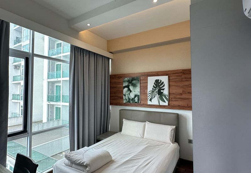 Paragon Suites @ CIQ