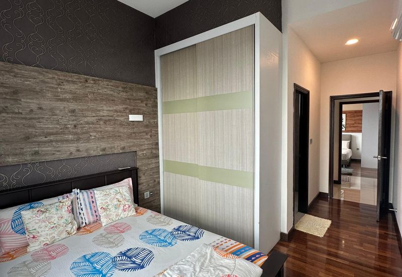 Paragon Suites @ CIQ