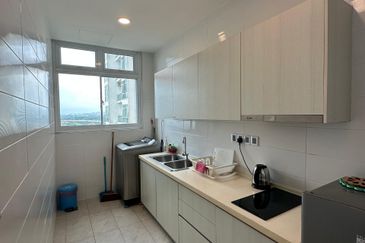 Paragon Suites @ CIQ