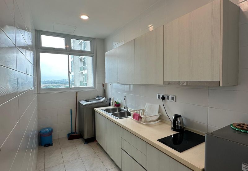 Paragon Suites @ CIQ