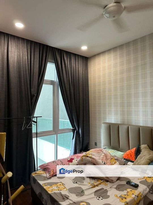 Paragon suite 2+2 Bedroom Fully furnished for sale, Johor, Johor Bahru