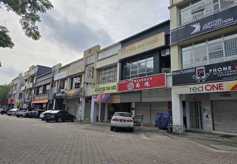 Taman Mount Austin Commercial