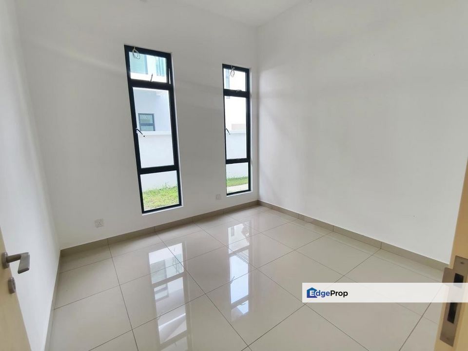 Taman Mount Austin Cluster house For Sale, Johor, Johor Bahru