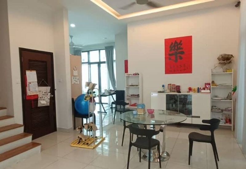 Taman Impian Heights