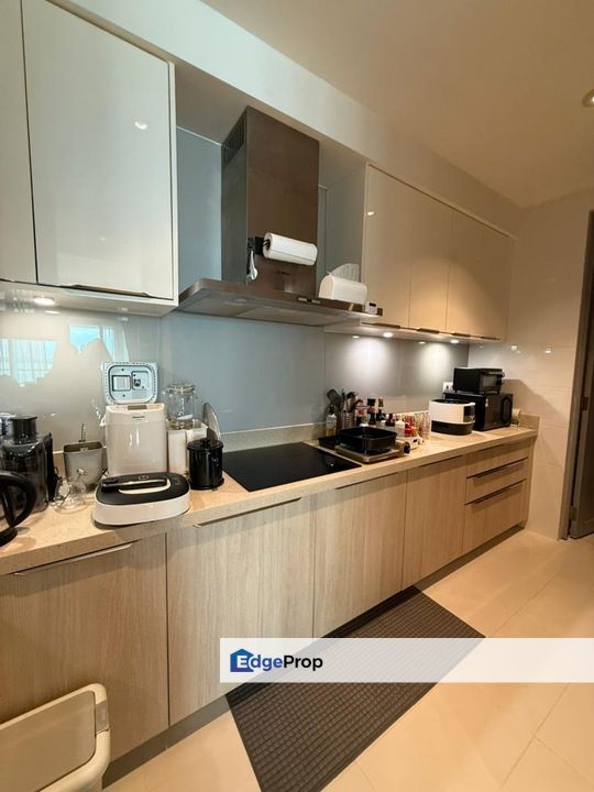 Southern Marina Residences 2+1 Seaview unit For Sale, Johor, 