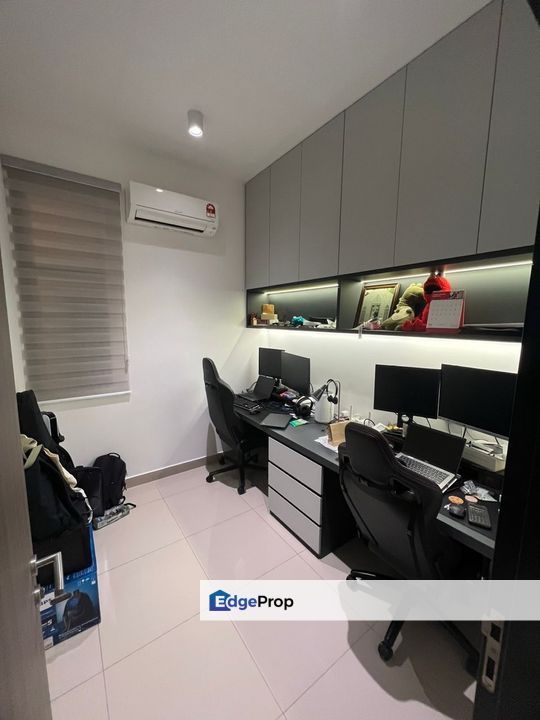 Twin Tower Residence Renovated unit For Sale, Johor, Johor Bahru
