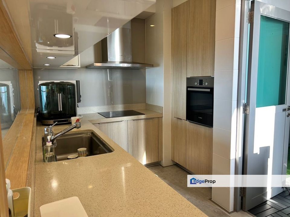 Southern Marina Renovated Seaview unit For Sale, Johor, 