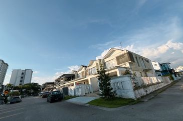 Taman Redang Lakeview 2