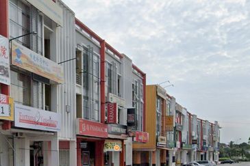 Bina Park, Bandar Seri Alam