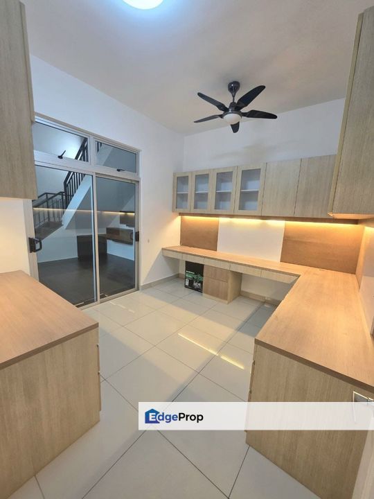 Taman Sutera Utama 2.5 Storey Terrace House Corner For Sale, Johor, Skudai