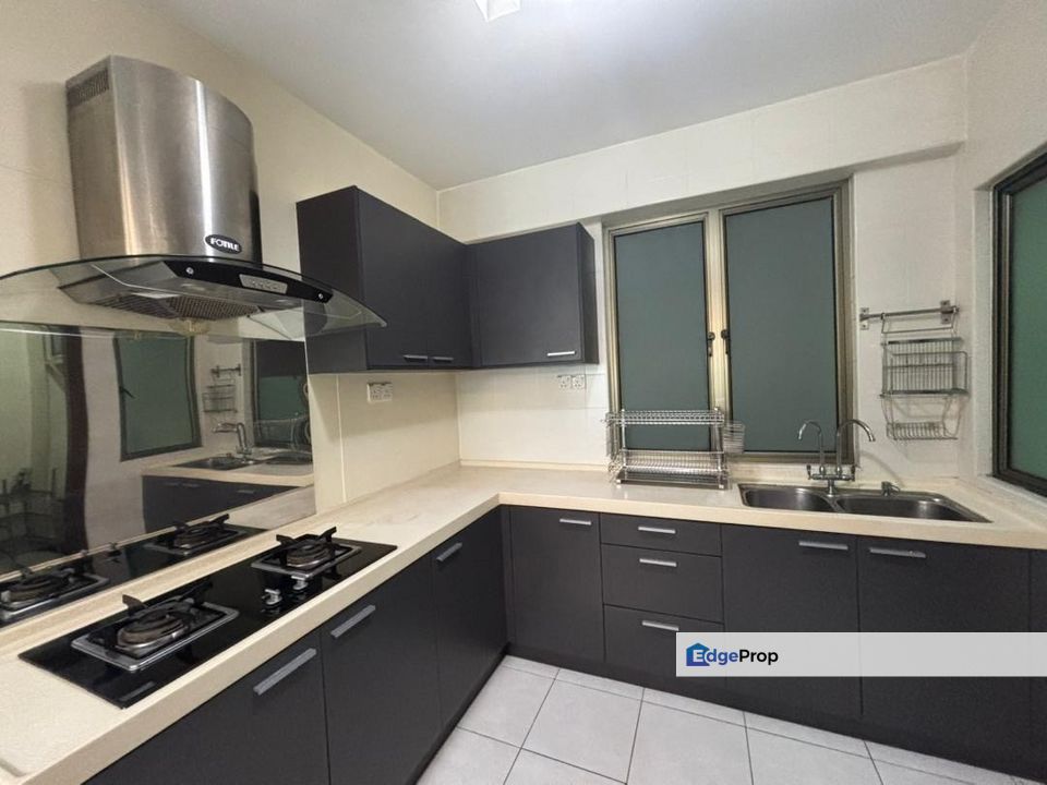 Molek Pine 2 3 Bedroom unit For Sale, Johor, Johor Bahru