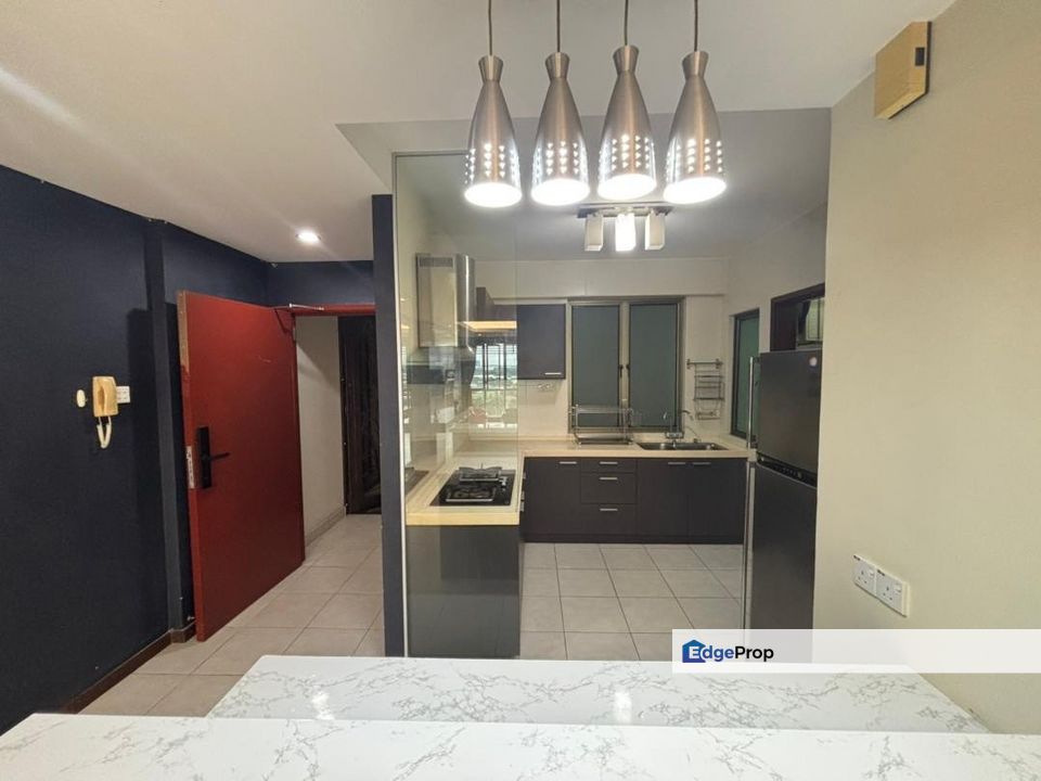 Molek Pine 2 3 Bedroom unit For Sale, Johor, Johor Bahru