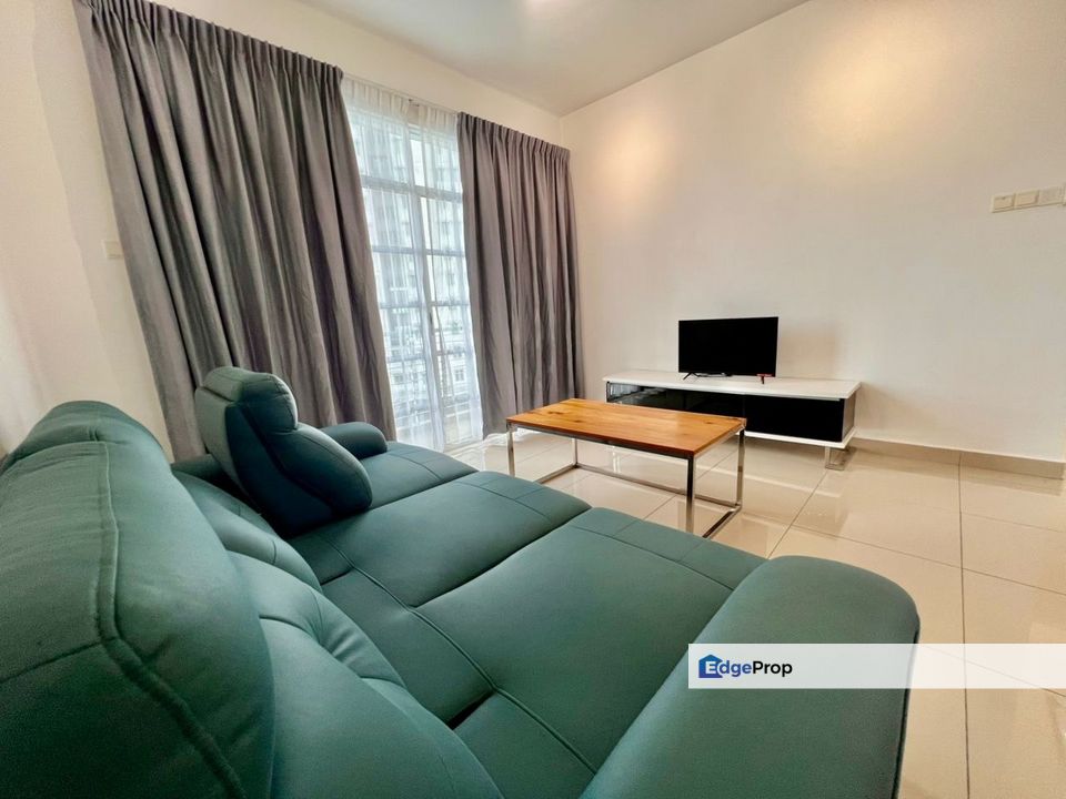 Nusa height fully furnished 3bedroom unit For sale , Johor, Gelang Patah