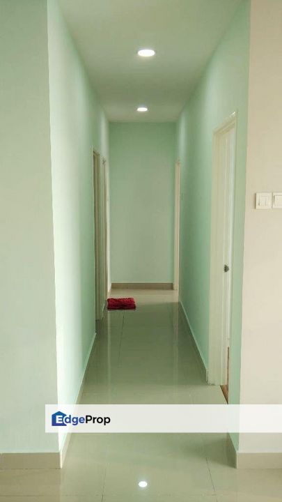 Nusa Height 3 bedroom unit for sale, Johor, Gelang Patah