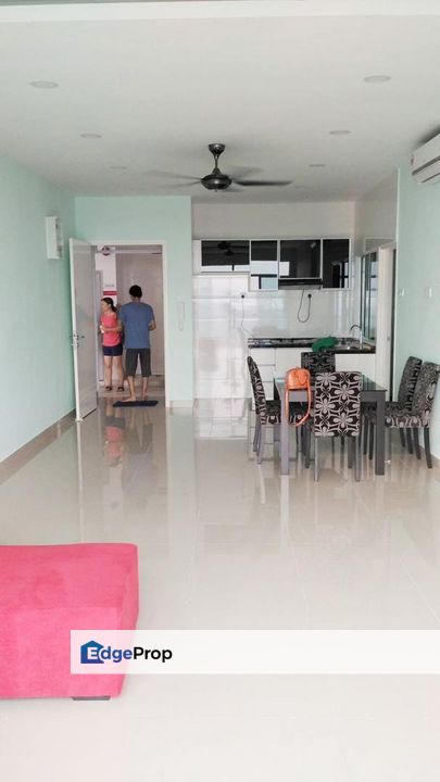 Nusa Height 3 bedroom unit for sale, Johor, Gelang Patah