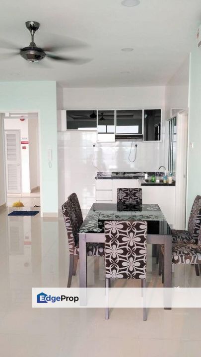 Nusa Height 3 bedroom unit for sale, Johor, Gelang Patah