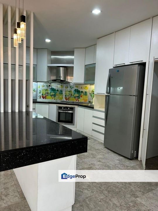 The Straits view condo Penthouse Seaview unit for sale, Johor, Permas Jaya/Senibong