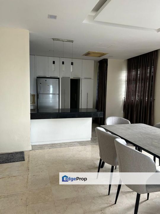 The Straits view condo Penthouse Seaview unit for sale, Johor, Permas Jaya/Senibong