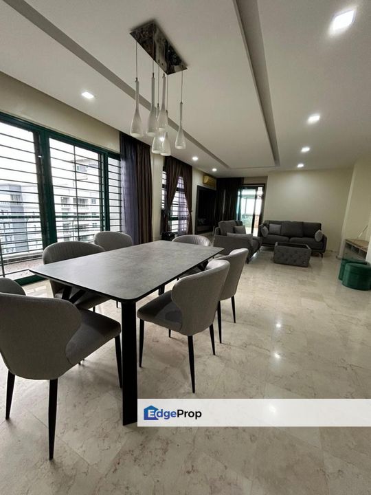 The Straits view condo Penthouse Seaview unit for sale, Johor, Permas Jaya/Senibong