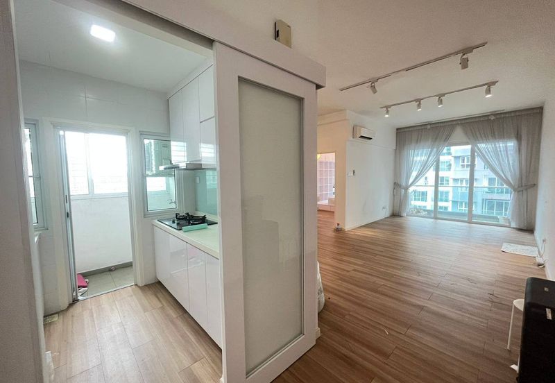 Seasons Luxury Apartments @ Amara Larkin