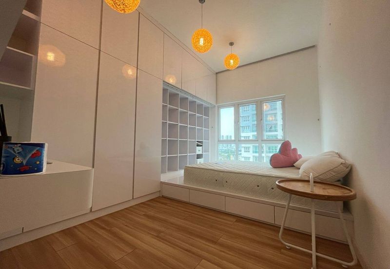 Seasons Luxury Apartments @ Amara Larkin