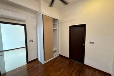 Paragon Suites @ CIQ